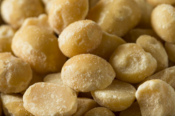 Roasted Macadamia Nuts with Sea Salt