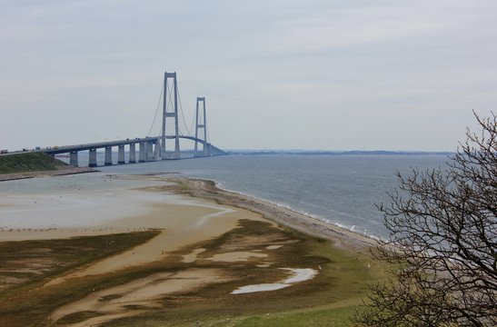 The Great Belt Bridge ( Storebæltsbroen ) connecting the two islands; Zealand ( Sjælland ) and Funen ( Fyn) in Denmark. View of the East Bridge from Sprogø