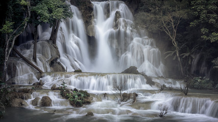 Fototapeta na wymiar Laos Waterfall 2