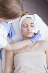 Obraz na płótnie Canvas Ultrasound cavitation, face skin cleansing