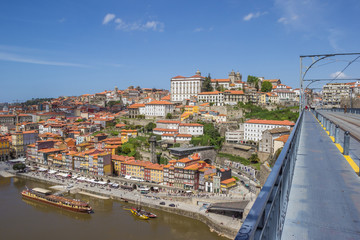 Obraz premium View over old Porto from the Ponte Luis I