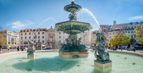 Panorama de la place Rossio de Lisbonne