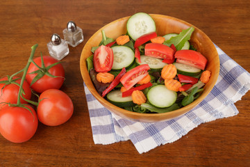 Fresh Tossed Salad with Tomatoes