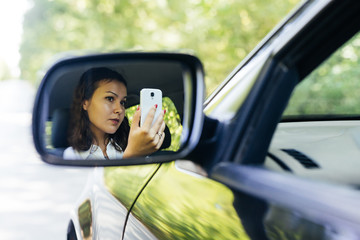 Car's side mirror