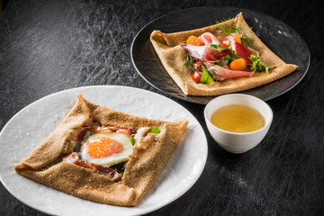 そば粉のクレープ　ガレット　 galette French food