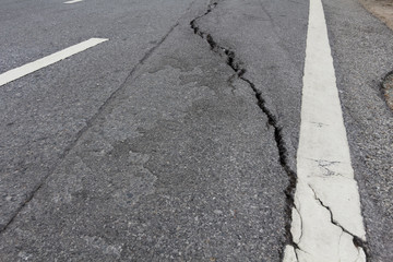  road surface crack is dangerous