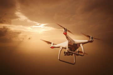 Drone on Sunset © Sondem