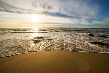 Fototapeta premium Panorama of beautiful sunset on the ocean.