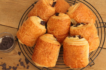 Kuchenteilchen auf Gitter