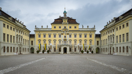 Fototapeta na wymiar palace in Ludwigsburg