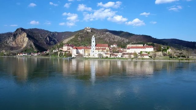 Stiftskirche D&uuml;rnstein in Nieder&ouml;sterreich