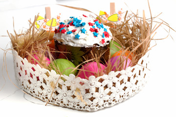 Fototapeta na wymiar Easter eggs and basket