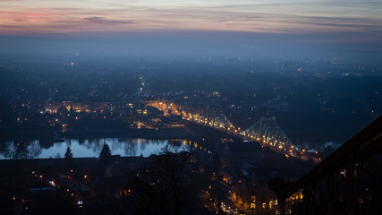 Dresden - Aussicht von der Schwebebahn am Abend