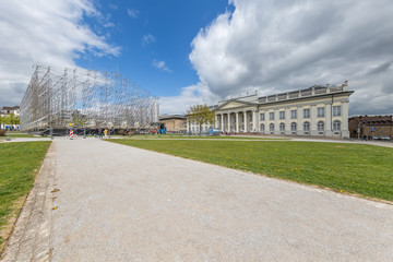 Obraz premium Aufbau Parthenon der Bücher mit Fridericianum