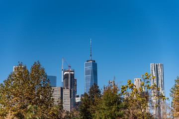 Naklejka premium アメリカ・ニューヨークのスカイスクレイパーと青空