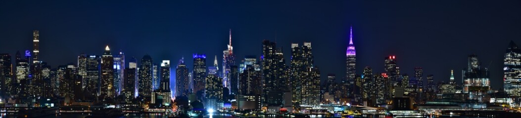 Nachtzicht van New York, VS, gezien vanuit New Jersey
