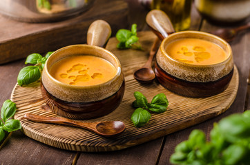 Vegetable tomato soup delish