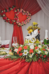 Pieces of fabric for the decoration of the room 7833.