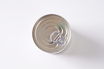 closed silver can