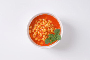 beans in tomato sauce