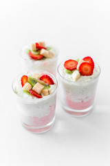 Mousse tricolore alla frutta