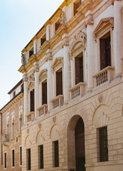Fototapeta na wymiar palazzo on street contra porti in Vicenza city