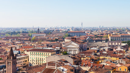 Obraz premium above view of Verona town with roman amphitheater