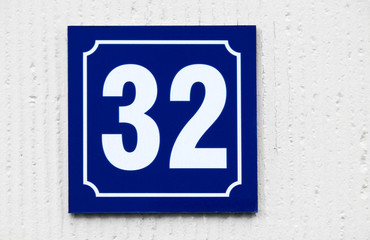 Hausnummer 32