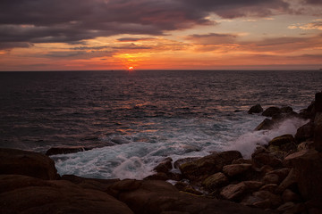 Яркий закат на Индийском океане.