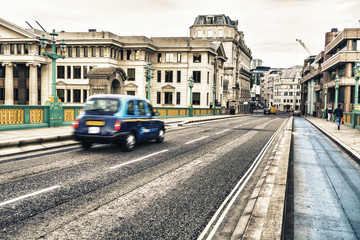 Taxi on the bridge