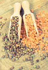 Raw, red and green lentils.