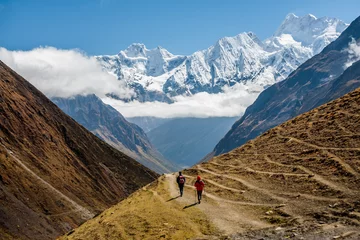 Foto auf Acrylglas Manaslu Trekker auf Manaslu Circuit Trek in Nepal