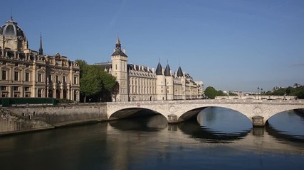 Bridge in Paris