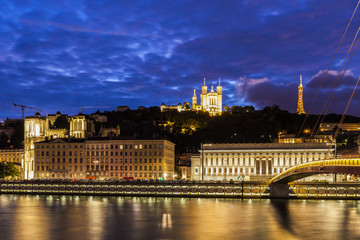 Fototapeta na wymiar Panorama of Lyon at night
