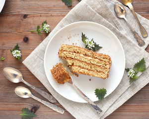 Layer honey cake
