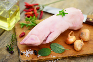 Schweinefuß Kräuter © photocrew