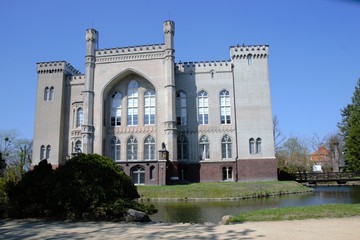 zamek  w k&oacute;rniku, Poland