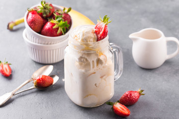 Vanilla Ice Cream with strawberry in bowl