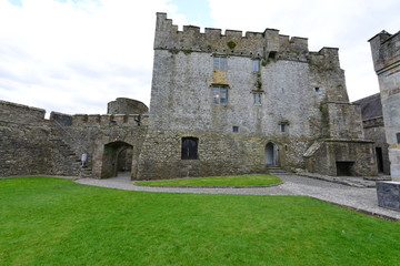 Fototapeta na wymiar Cahir castle in Ireland on spring day in April.