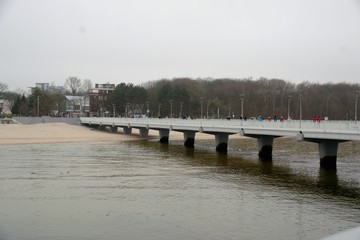 Fototapeta premium Kołobrzeg, widok na plażę i molo