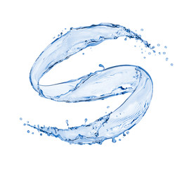 Éclaboussures bleues d& 39 eau dans une forme tourbillonnante, isolée sur fond blanc
