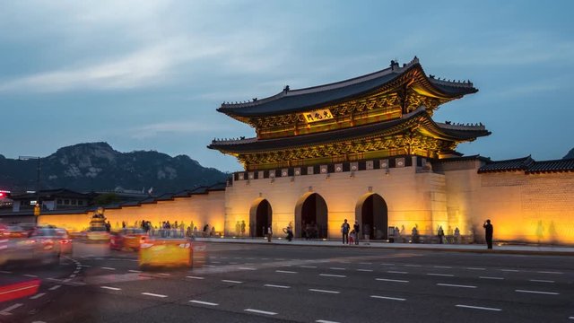 Time lapse of Gwanghwamun Gate - main gate of Gyeongbokgung Palace in Seoul, South Korea
