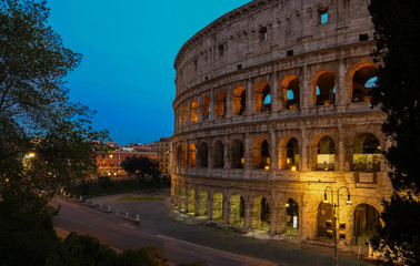 Fototapeta na wymiar The famous Colosseum in Rome, Italy.