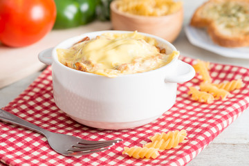 Baked pasta gratin