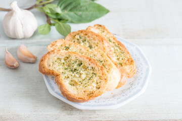 Garlic bread.