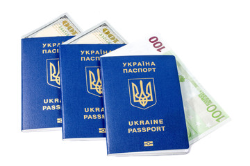 Ukrainian biometric passports with cash notes