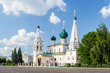 Храм Ильи Пророка в Ярославле в летний солнечный день © Тищенко Дмитрий