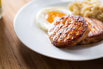 grilled ham for breakfast