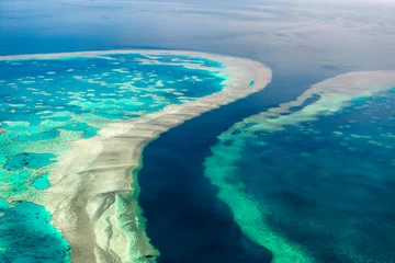 Zelfklevend Fotobehang Aerial view of the Great Barrier Reef © superjoseph