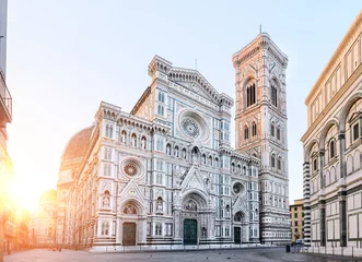 Stickers pour porte Monument La cathédrale de Florence Santa Maria del Fiore vue sur le lever du soleil, Toscane, Italie